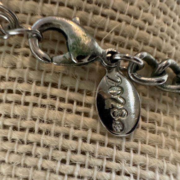 2028 Silvertone Blue Glass Pear Shaped Sapphire like Droplets Necklace. (D-C) - Picture 5 of 5